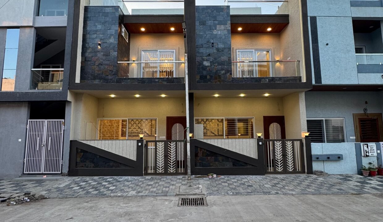 98,99 Fortune city luxury home