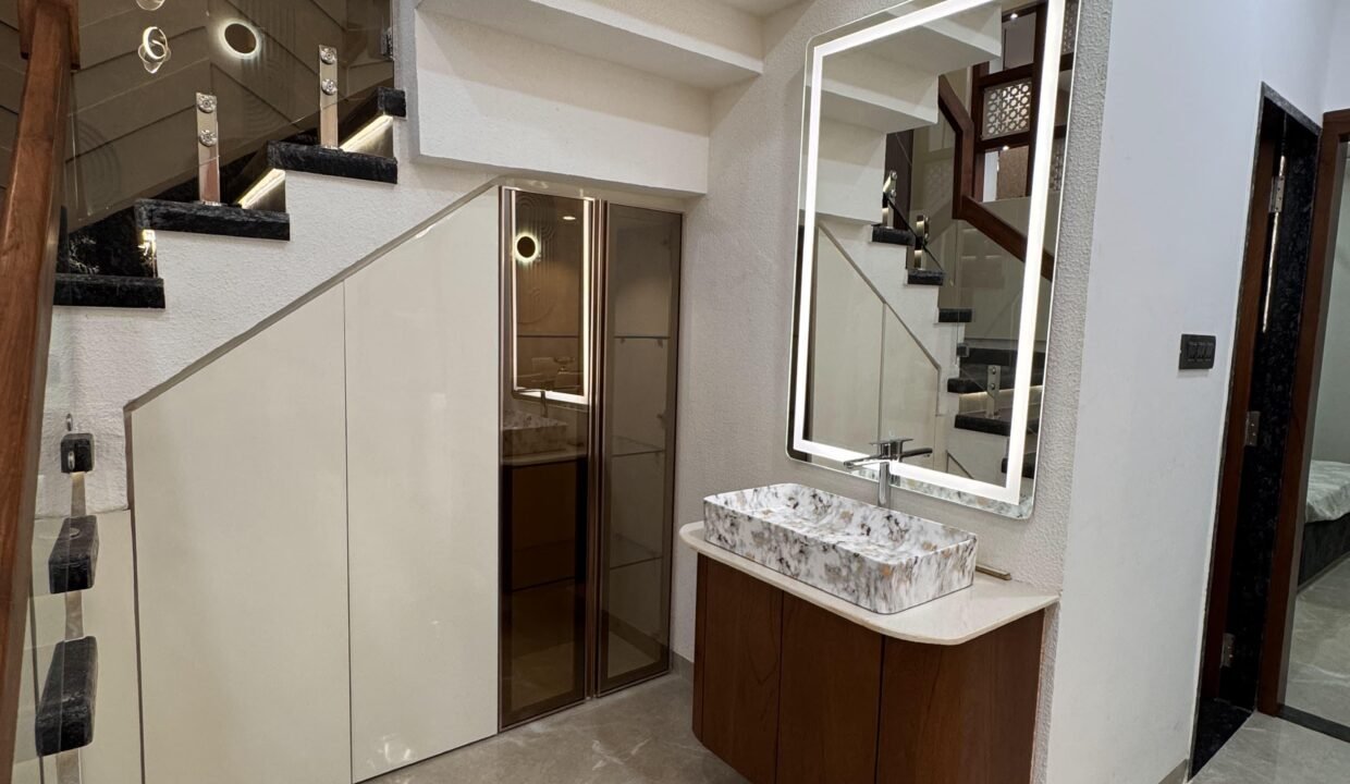237 Solitaire Park