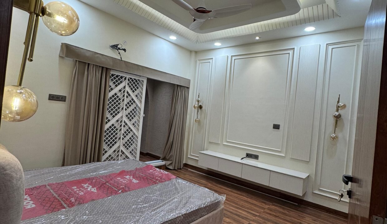 237 Solitaire Park